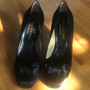 Vintage Valentino Satin Pumps